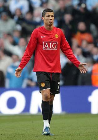 拜仁客战柏林联合全队评分：诺伊尔、奥利塞、格纳布里最低（拜仁客场对阵柏林联合全队评分：诺伊尔、奥利塞、格纳布里垫底）