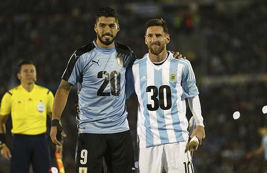 Shams：若雄鹿继续下滑 字母哥与球队间的交易讨论将会升级（Shams：若雄鹿战绩再下滑，字母哥与球队的交易讨论将进一步升温）