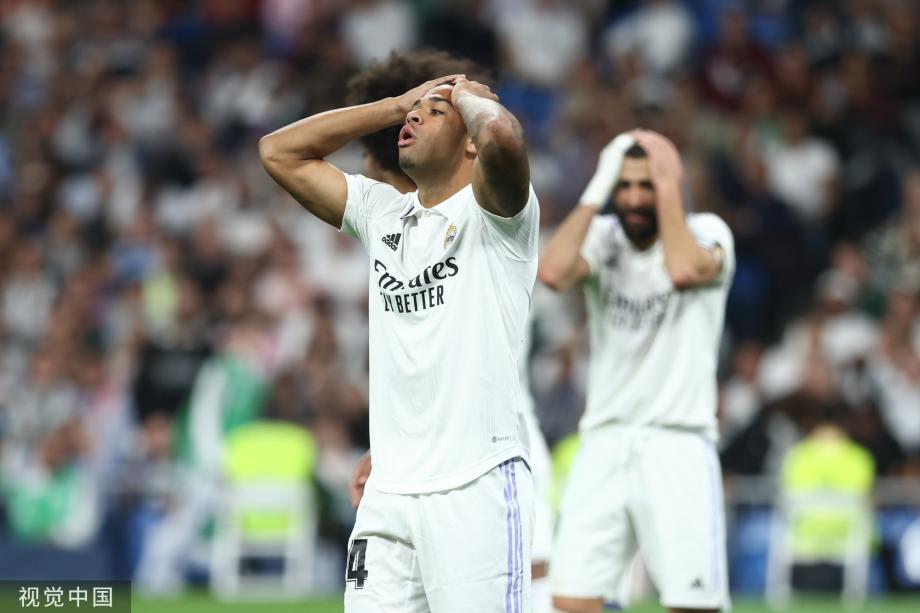 篮网主场113-103击败公牛，小波特砍33分，球队高效进攻，取得两连胜，公牛五连败。（篮网主场113-103擒公牛，小波特轰33分助队取两连胜，公牛遭遇五连败）