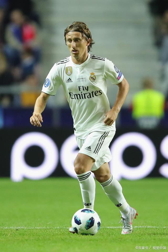 足球联赛赛季最佳球员排行榜（足球联赛本赛季最佳球员榜单）